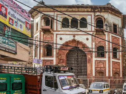 The palace of the last Mughal emperor of India is in ruins