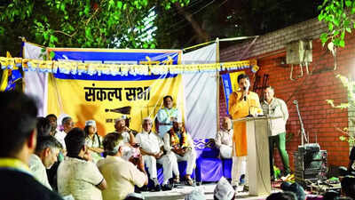 At Shahdara, Saurabh Bharadwaj urges people to choose local candidate over 'outsider'