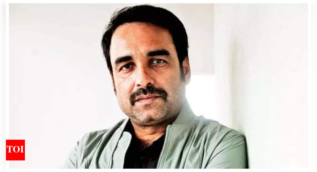 After brutal car crash that claimed his brother-in-law, Pankaj Tripathi is spending time with family: Report | - Vimarsana News