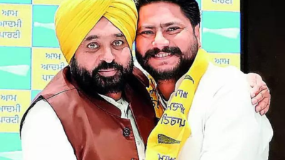 Punjab’s ex-Cong MLA Goldy joins AAP