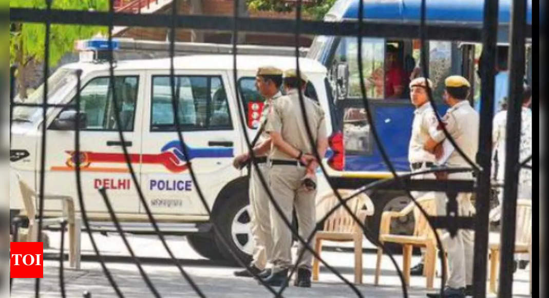 Bomb hoax in Delhi: Russian service, VPN & proxy servers used | India News – Times of India