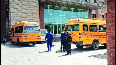 Cops evacuate students after bomb scare in city school