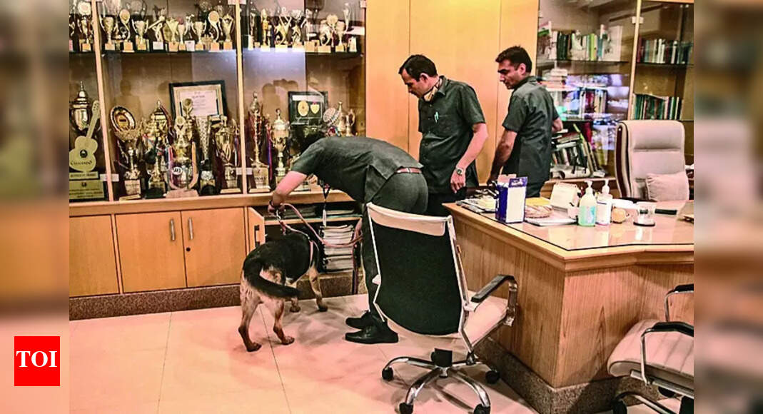 7 Schools In Noida Ghaziabad Get Bomb Threats Too All Hoax Noida