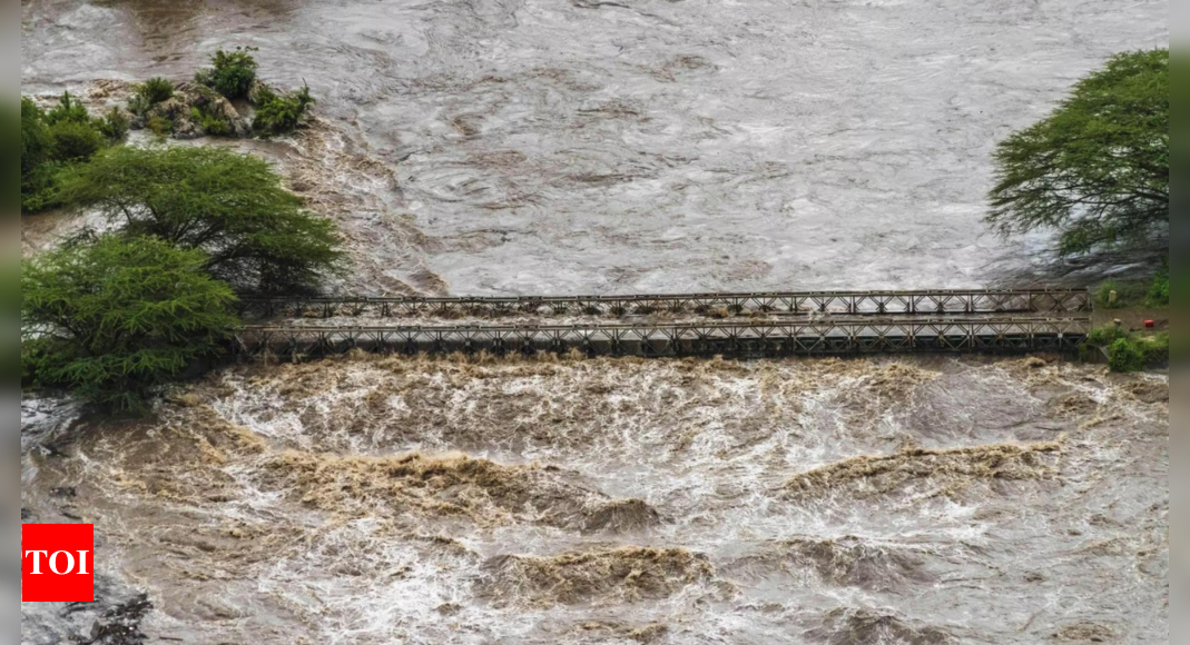 Kenya floods: Toll rises to 181; homes and roads destroyed – Times of India