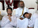Pic: Adhyayan Suman visits Guruji Sri Sri Ravishankar with father Shekhar Suman