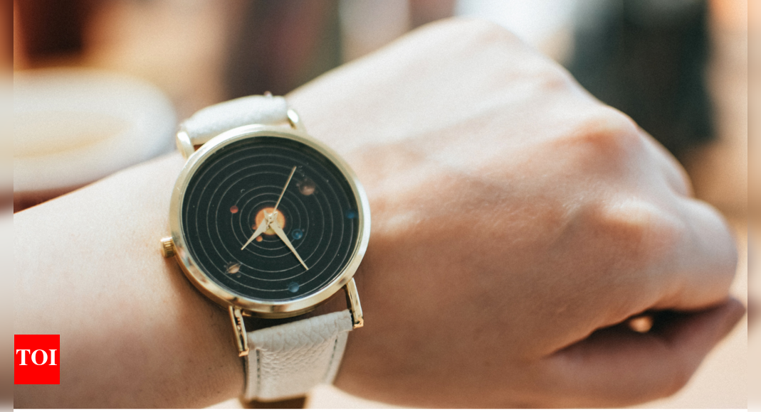 Leather Strap Watches for Women: Best Options for Every Sophisticated Woman | - Vimarsana News