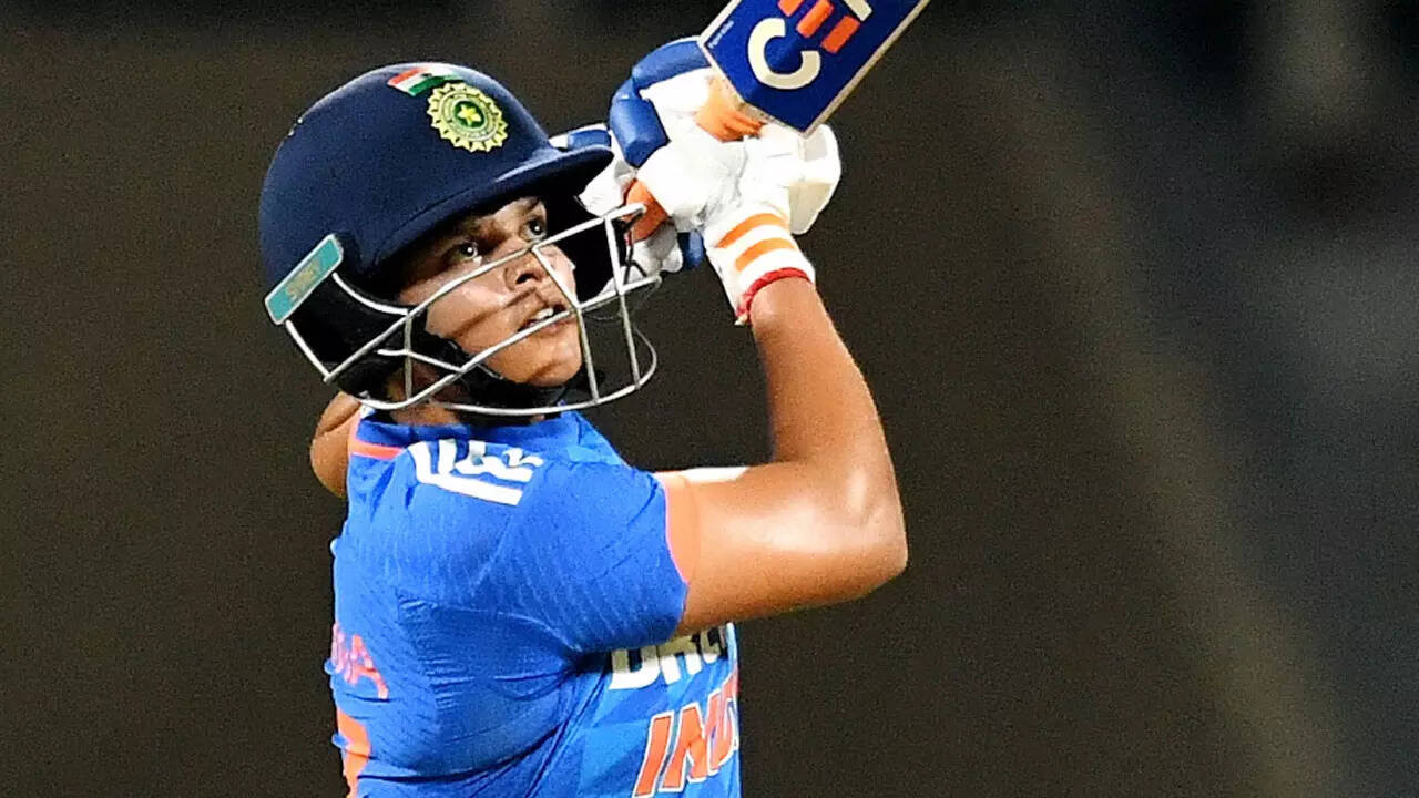 She is someone who can always...': Harmanpreet Kaur hails Shafali Verma |  Cricket News - Times of India
