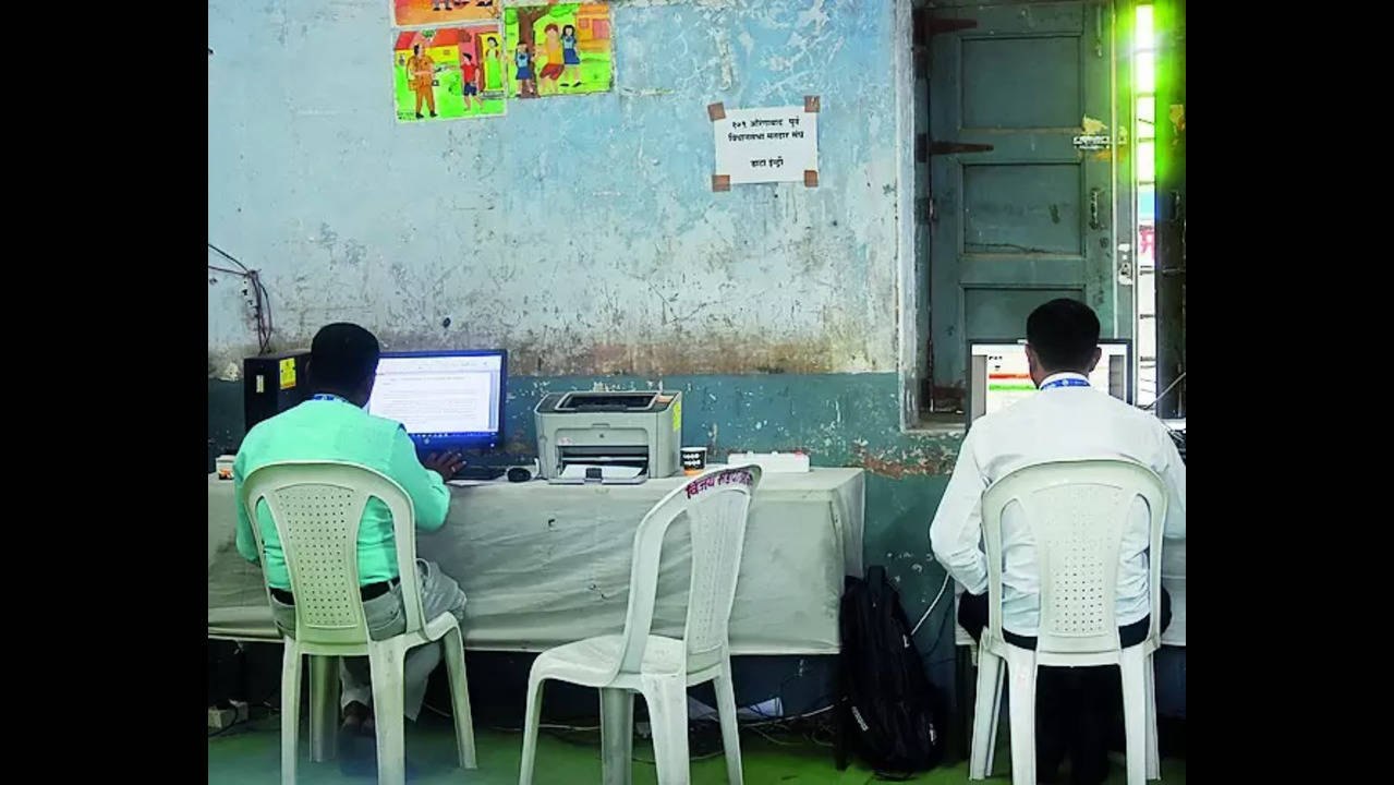Internet Connectivity: Sambhajinagar district lacks internet connectivity in 8 booths | Aurangabad News