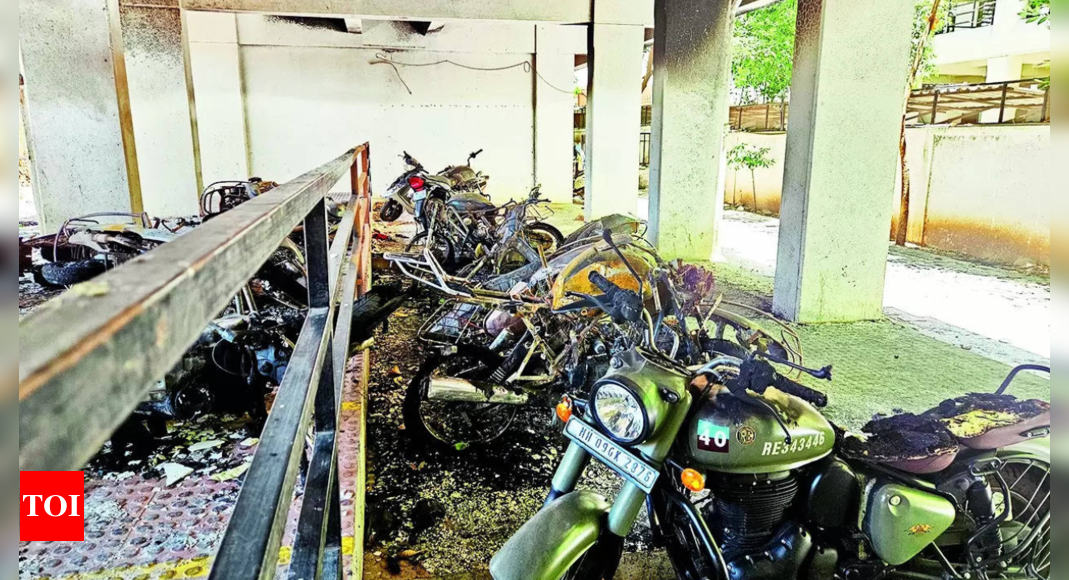 Man torches mom-in-law's scooter over interference, 15 other vehicles damaged