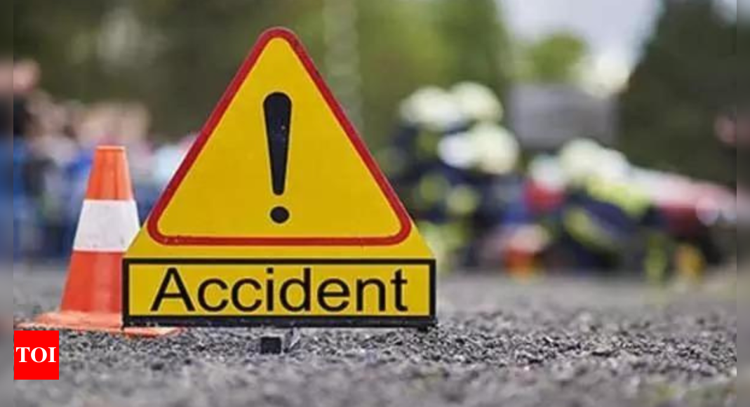 20 people killed, 21 others injured after bus falls into ravine in Gilgit-Baltistan – Times of India