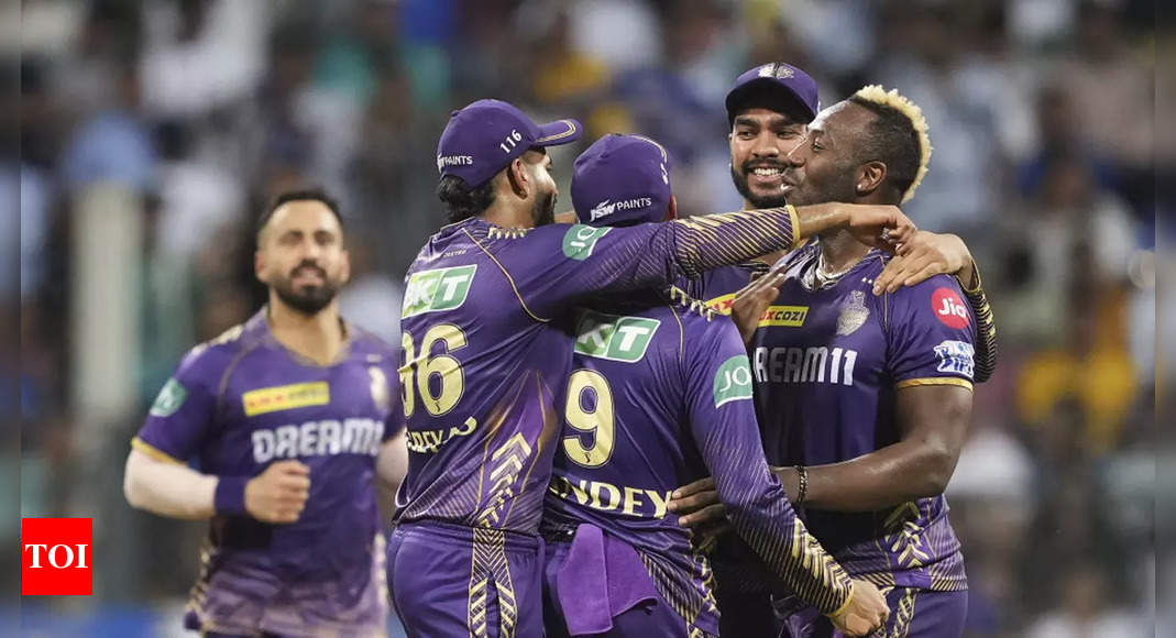 MI vs KKR Live Score: Struggling Mumbai Indians hope to script a miracle against second-placed Kolkata Knight Riders  – The Times of India