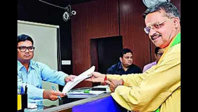 BJP’s Mahtab, Cong candidate Sofia file nomination papers