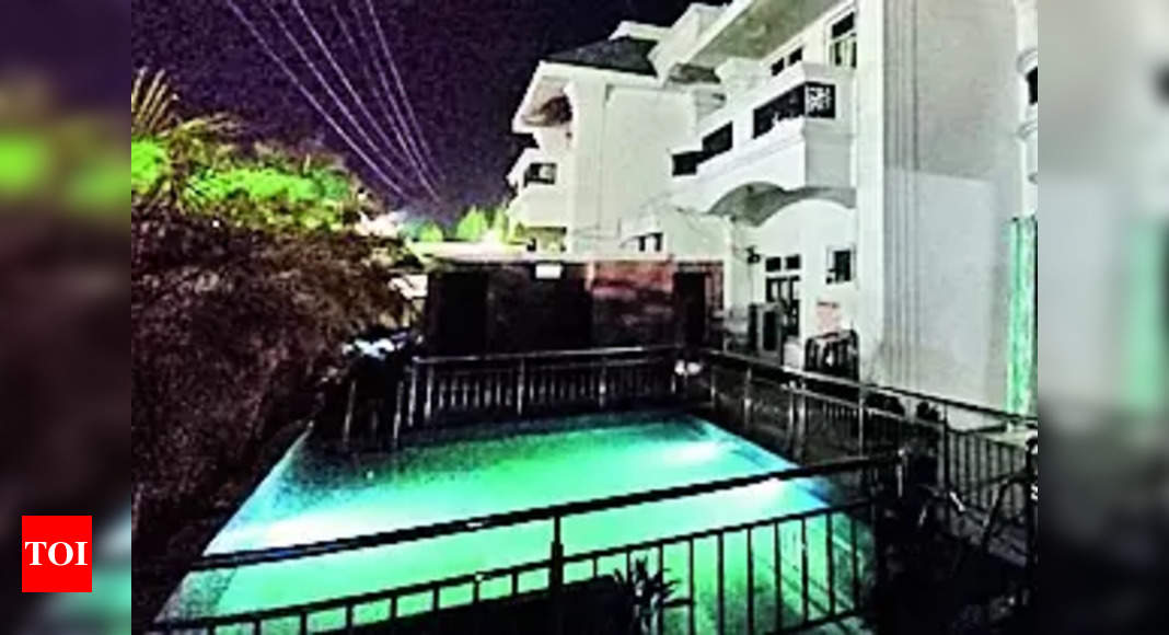 Drown: 4-year-old boy drowns in city's marriage garden pool, cousin ...