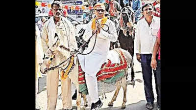 Man takes donkey ride to file papers for Gopalganj Lok Sabha seat in Bihar