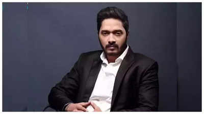 Did Shreyas Talpade suffer from heart attack due to COVID vaccine? Here's what the actor has to say...