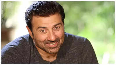 Sunny Deol recalls the first day shoot of his debut film 'Betaab': 'The entire industry was there...'