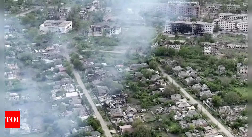 Drone footage shows Ukrainian village battered to ruins as residents flee Russian advance – Times of India