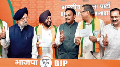 Ex-Delhi Cong chief Lovely joins BJP for 2nd time, along with 4 others