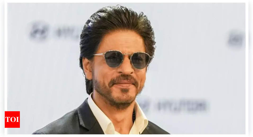 Is Shah Rukh Khan arriving in Lucknow for KRK’s IPL? Lucknow police WARNS against spreading fake news | – Times of India