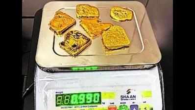Gold worth Rs 33 lakh seized at Thiruvananthapuram airport