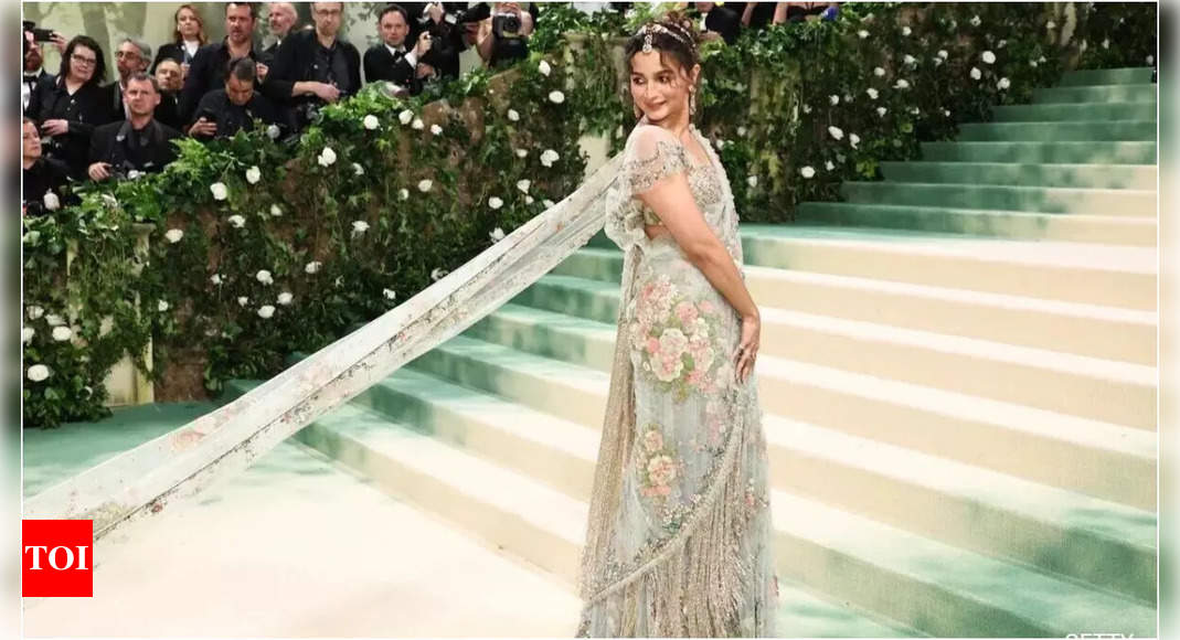 Met Gala 2024 LIVE Updates: Alia Bhatt goes traditional at Met Gala 2024 in enchanting Sabyasachi creation; says ‘There is nothing more timeless than a saree’  – The Times of India