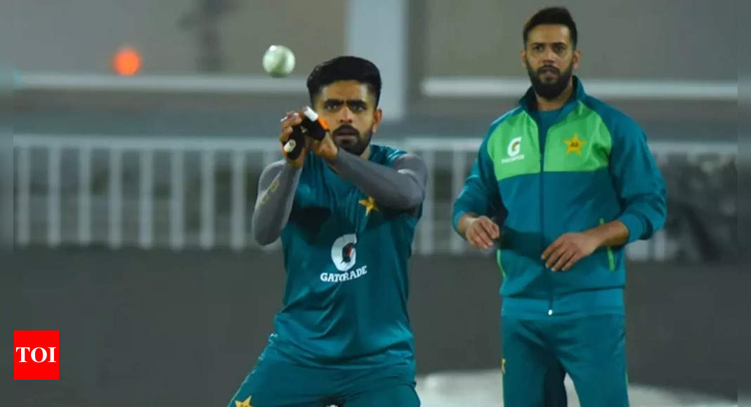 Watch: Heated argument betweeen Pakistan captain Babar Azam and Imad Wasim? | Cricket News – Times of India