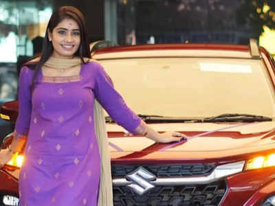 Priyanka adds a brand new SUV to her luxurious car collection; see pic