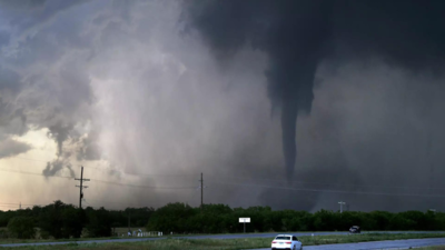 Tornado causes extensive damage to small Oklahoma town as powerful storms hit central US