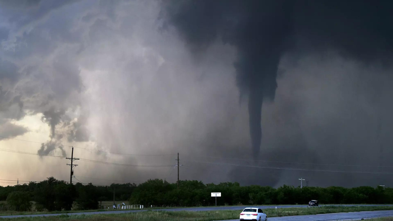 Shocking Forecast: Deadly Storms and Tornadoes Set to Ravage Arkansas—Prepare Now!