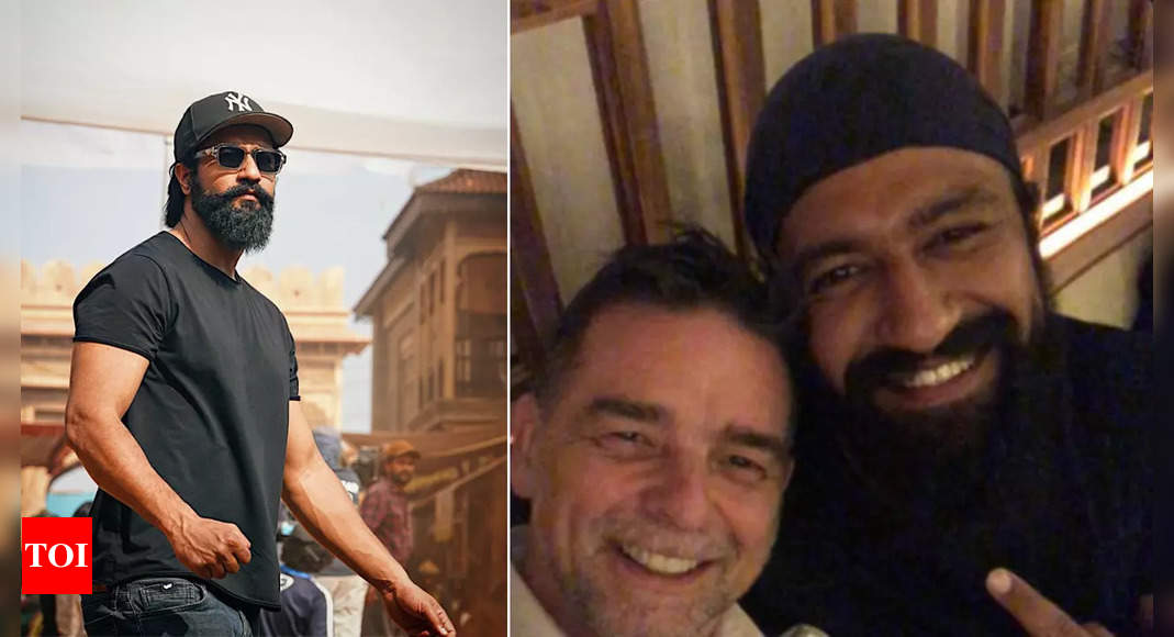 Vicky Kaushal chills with her brother-in-law Mike in London, latter posts a picture of them having dinner together | Hindi Movie News – Times of India