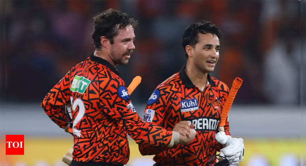 Amid another unreal assault, legendary Sachin Tendulkar says, Sunrisers ‘would’ve scored 300, had they batted first’ | Cricket News – Times of India