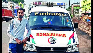 To fulfil a 70 yr-old woman’s last wish, ambulance driver hazards a 2.5k km journey from Kollam to Raiganj