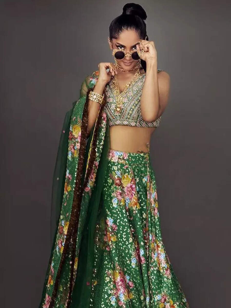 Sriya Reddy enchants with her ethnic charm | Times of India