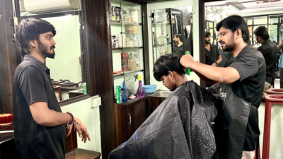 Lok Sabha polls: Cast your vote and get a free hair cut