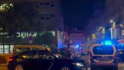 Paris shooting: Man shoots two officers in Paris police station, says report