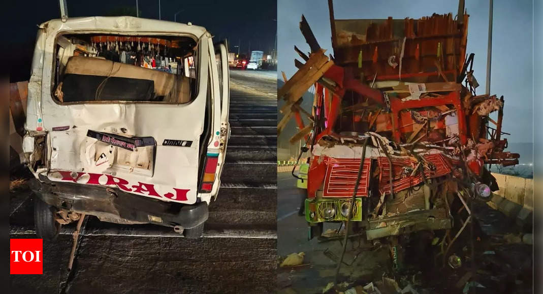 3 dead, 8 injured in accident on Mumbai-Pune expressway | Navi Mumbai ...