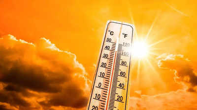 Ahmedaba: records 43°C for third day straight, hottest in state