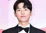 Song Joong Ki's reaction to BIBI's acceptance speech at Baeksang Awards takes internet by storm