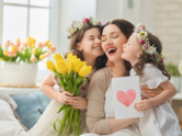 Mother's Day Card: Best Mother's Day Wishes to make your Mom feel special