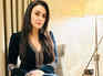 Baffled Preity tells paps 'You are scaring me'
