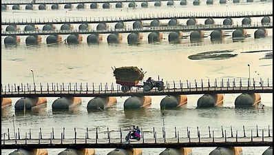 IIT experts to help check erosion along Ganga banks