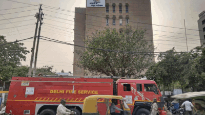 Delhi and Ahmedabad airports, eight hospitals receive bomb threats