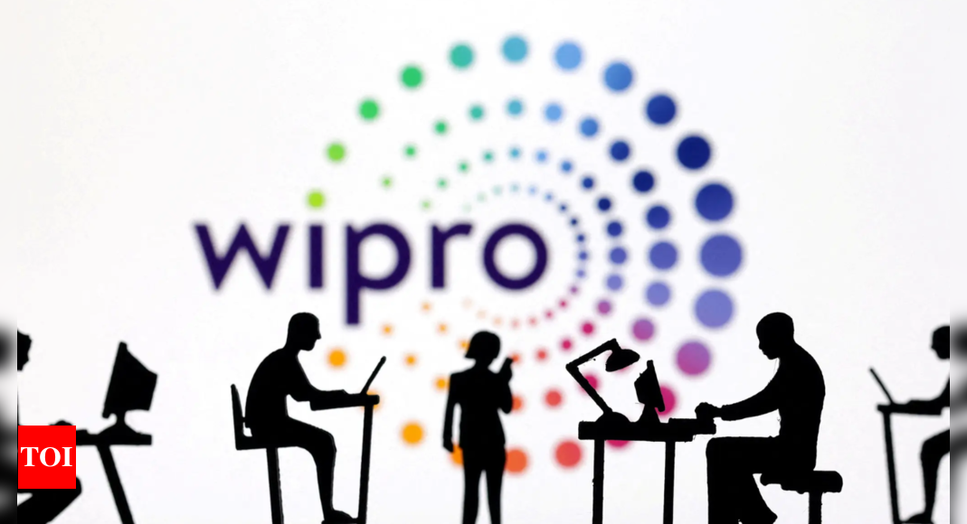 Wipro to settle suit with top execs who joined rival co - The Times of India