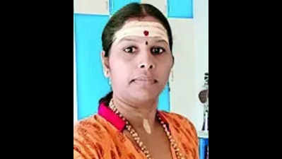 Erode DMK councillor, her mother booked