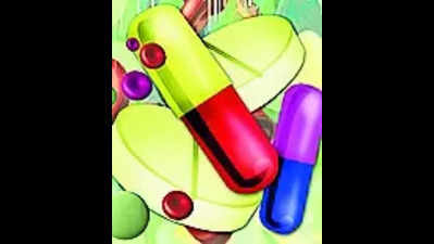 2 men arrested with 800 analgesic tablets