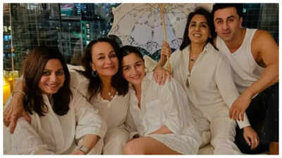 Alia Bhatt hosts Mother's Day celebration for Soni Razdan and Neetu Kapoor; shares heartwarming pic with Ranbir Kapoor and Shaheen Bhatt