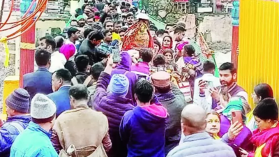 Badrinath shrine opens after six-month winter closure