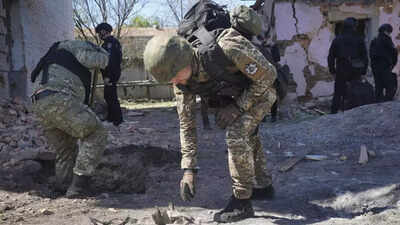 Thousands evacuated as Russia advances in Ukraine's Kharkiv region ...