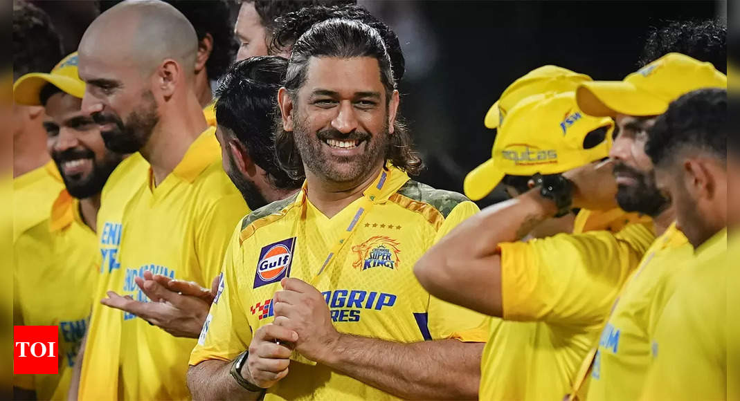 'Temples will be built for Dhoni, the God of Chennai'