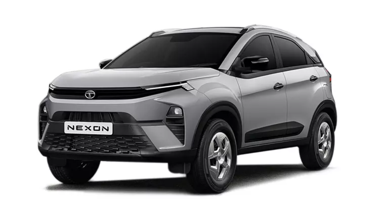 Top 10 Best Selling Cars October 2025 :- Tata Nexon फिर बनी भारतीयों की पहली पसंद, देखिये अक्टूबर में सबसे ज्यादा बिकने वाली 10 कारें !